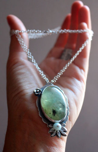 Hortense, baroque floral cameo necklace in silver, prehnite and amazonite