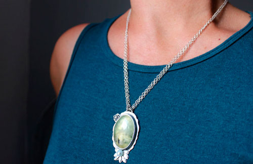 Hortense, baroque floral cameo necklace in silver, prehnite and amazonite