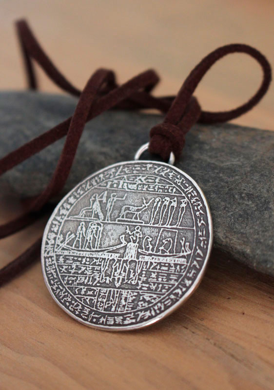 Hypocephalus of Djed-Hor, egyptian necklace in silver