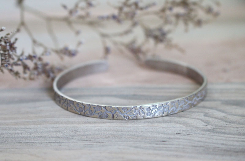 Haru, japanese branches and cherry blossom bracelet in silver