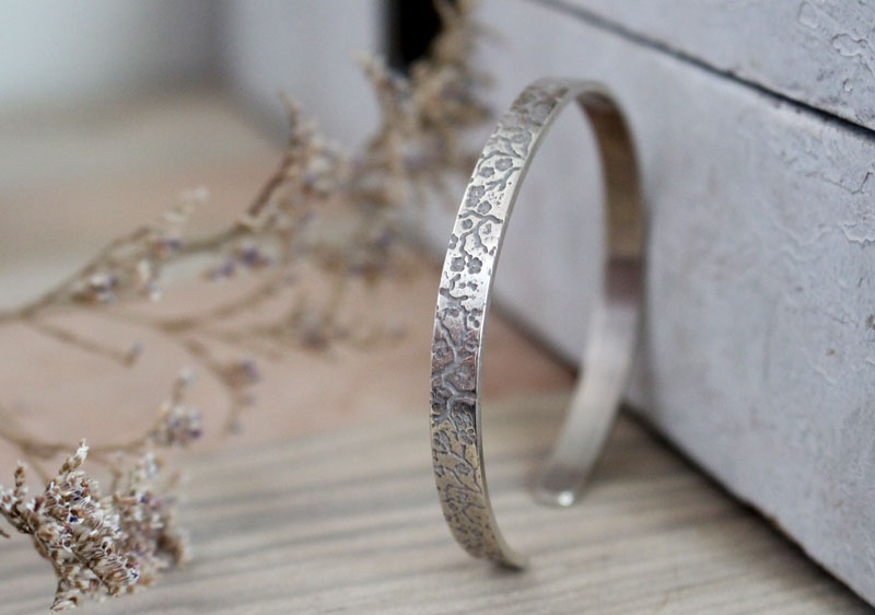 Haru, japanese branches and cherry blossom bracelet in silver