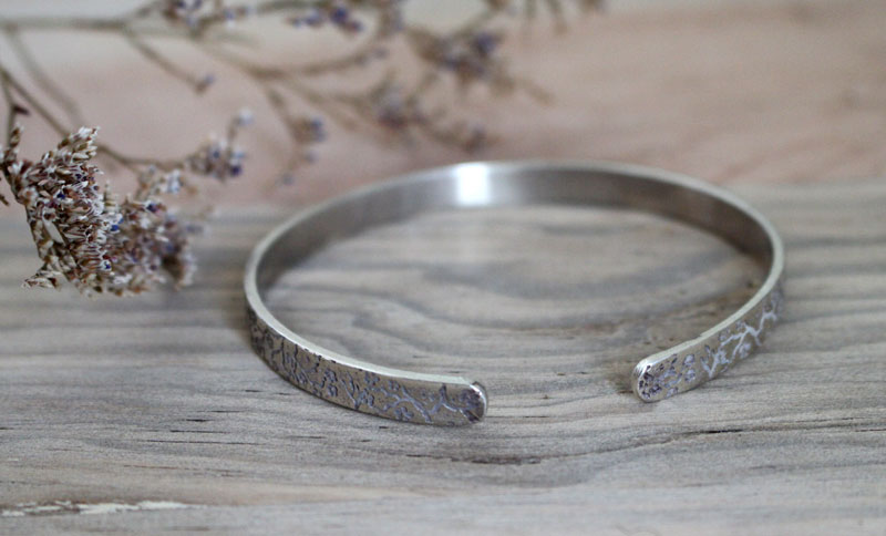 Haru, japanese branches and cherry blossom bracelet in silver