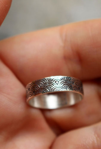 Hitomi small, Japanese soothing waves ring in sterling silver