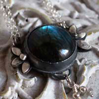 Ice inflorescence, baroque flower necklace in silver and labradorite