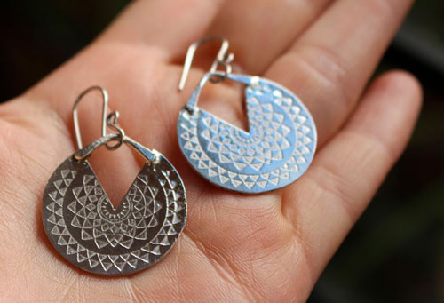 Inca sun, Pre-Hispanic celestial earrings in silver