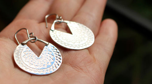 Inca sun, Pre-Hispanic celestial earrings in silver