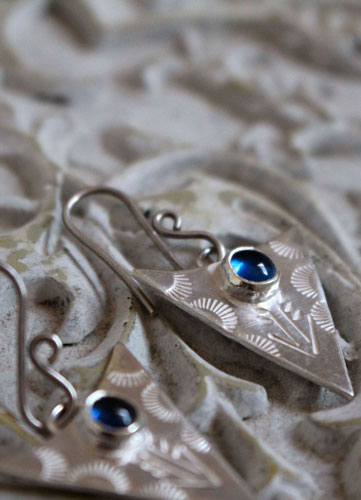 Indian blue, tribal triangle earrings in silver and blue sapphire