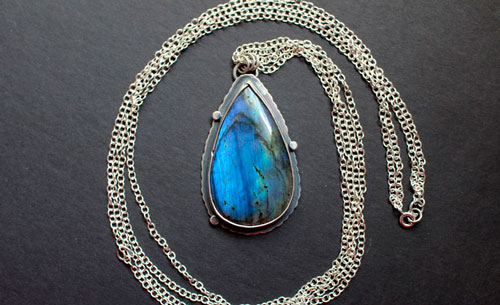 Invisible to the eye, Little Prince quote necklace in silver and labradorite