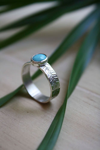 Ipomoea, climbing plant ring in silver and turquoise