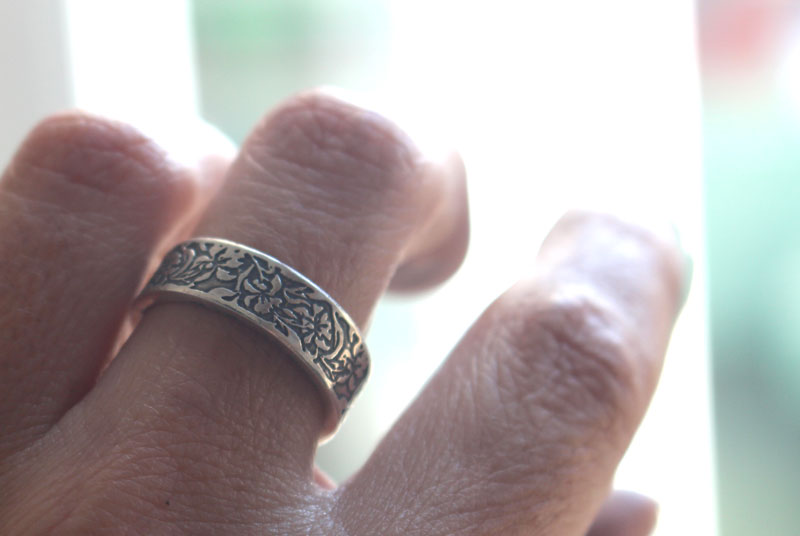Iris, flower ring in sterling silver