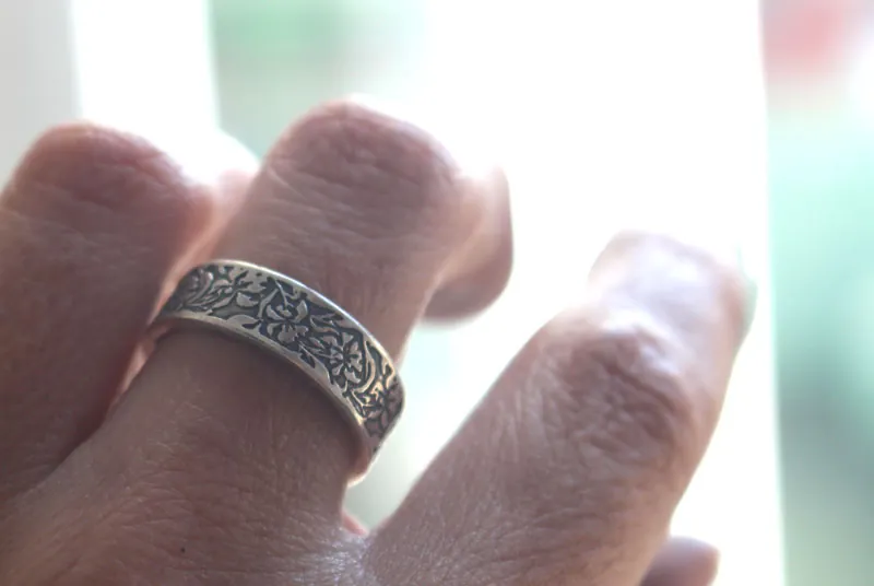 Iris, flower ring in sterling silver