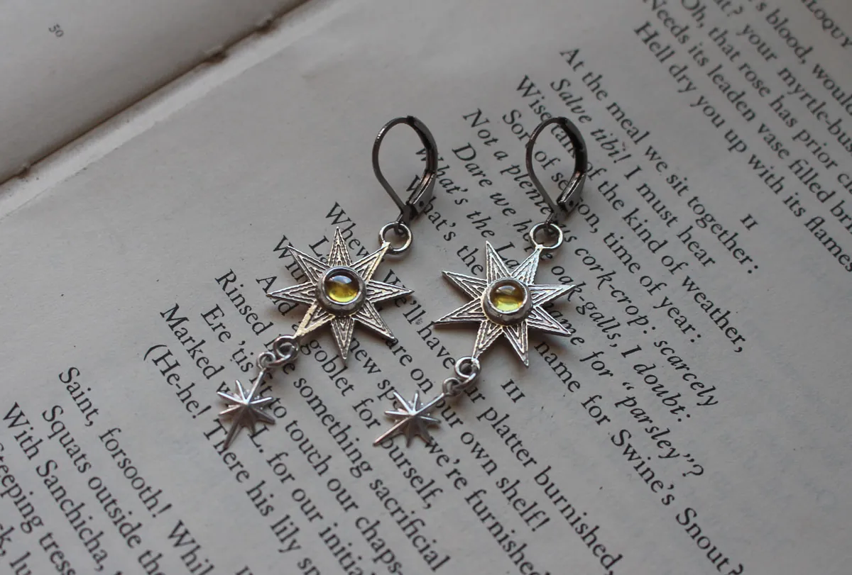 Ishtar, Mesopotamian star earrings in silver and yellow zircon