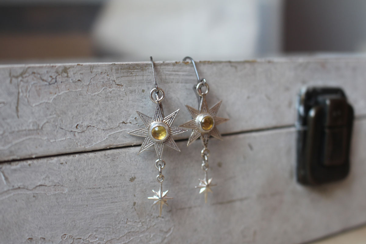 Ishtar, Mesopotamian star earrings in silver and yellow zircon