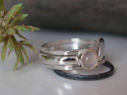 Journey to the moon, stackable ring in silver and moonstone