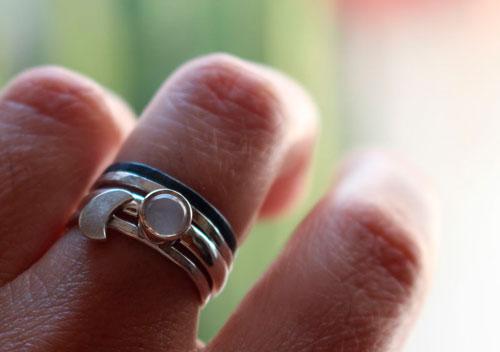 Journey to the moon, stackable ring in silver and moonstone