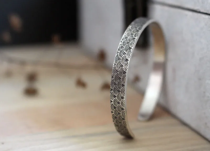Kaito, Japanese seigaiha waves bracelet in sterling silver