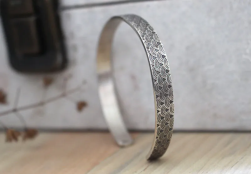 Kaito, Japanese seigaiha waves bracelet in sterling silver