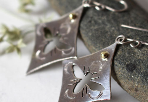 Keren, bee earrings in sterling silver