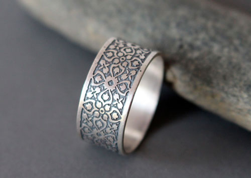 Keystone, medieval ring in sterling silver