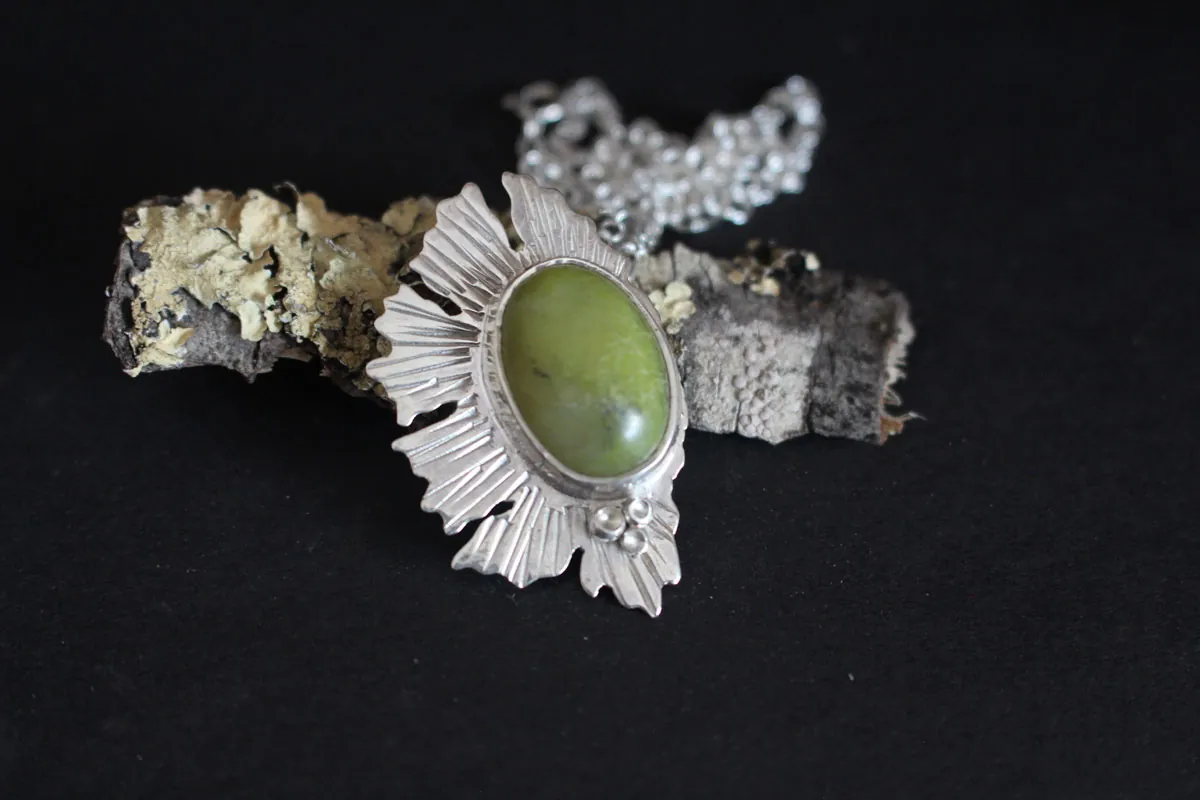 Lichen aventurine, symbiote necklace in silver and aventurine
