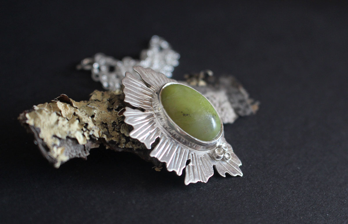 Lichen aventurine, symbiote necklace in silver and aventurine