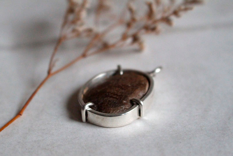 Lyobaa, romance from Oaxaca pendant in silver and ceramic