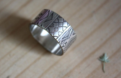 La boheme, bohem spirit engraved ring in sterling silver