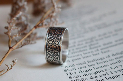 Leaf arabesques, scroll baroque ring in sterling silver