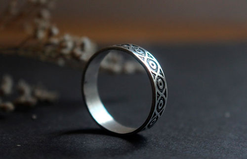 Livunn, engraved Viking ring in sterling silver