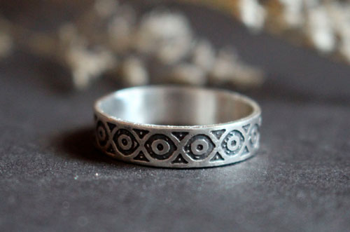 Livunn, engraved Viking ring in sterling silver