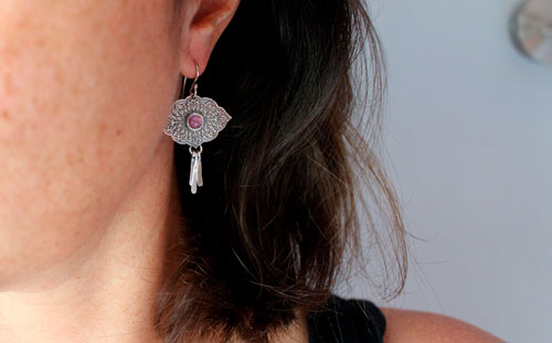 Magnolia, flower language earrings in silver and alexandrite