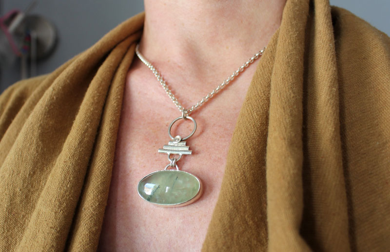 Maia, Roman necklace in sterling silver and prehnite