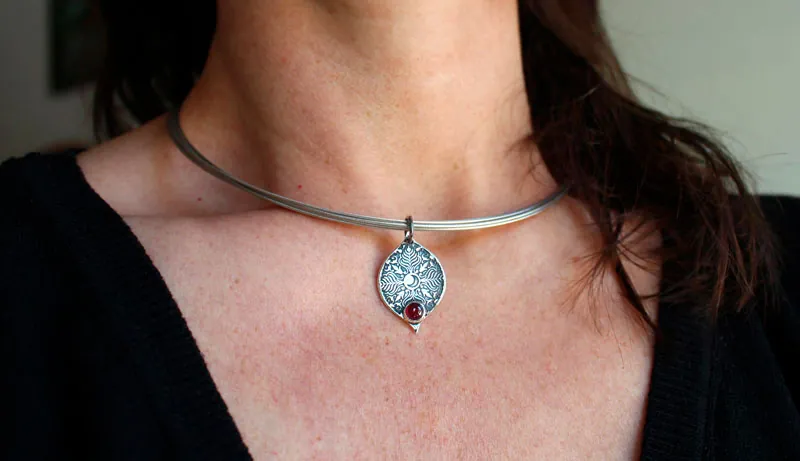 Mama Quilla, Inca birthstone pendant in silver and ruby
