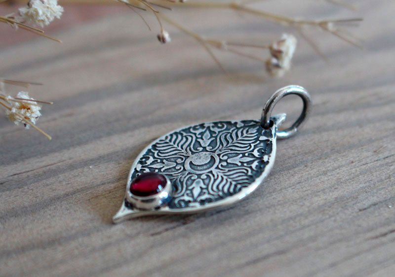Mama Quilla, Inca birthstone pendant in silver and ruby