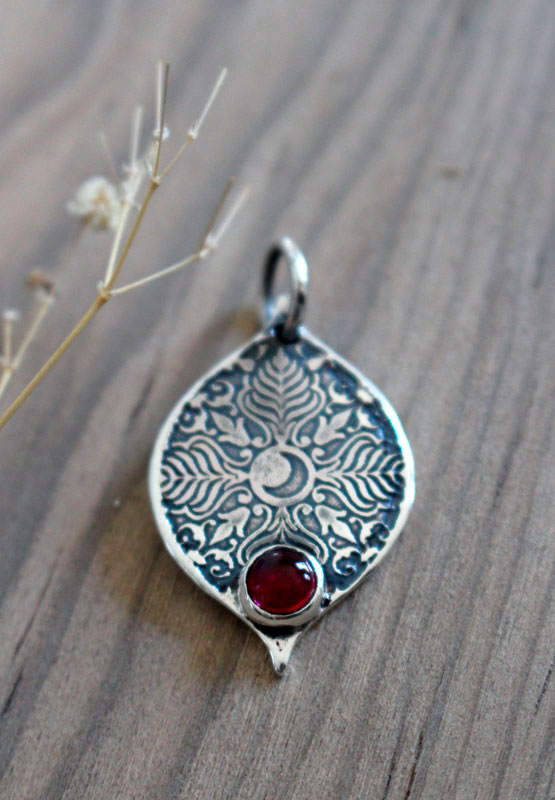 Mama Quilla, Inca birthstone pendant in silver and ruby