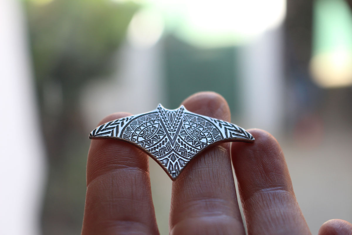 Manta ray, Polynesian spirit animal necklace in silver