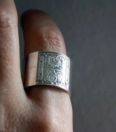 Medieval illumination, Middle Ages illumination ring in sterling silver
