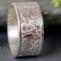 Misaki, Japanese cherry blossom branch ring in silver