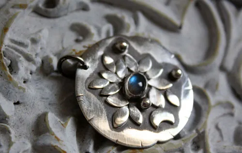 Moonlight water lily, romantic night pendant in silver and labradorite