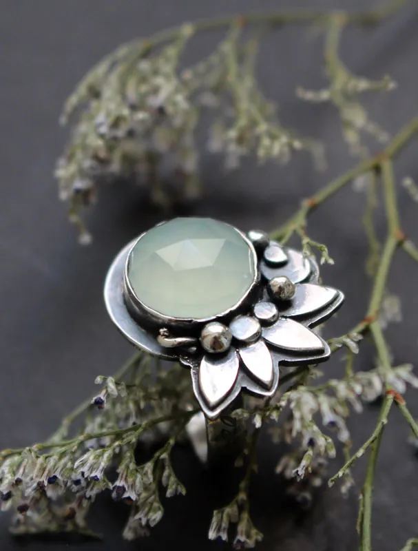 Moonlight water lily, lotus ring in silver and chalcedony