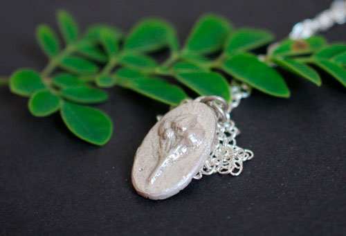Moringa, baroque botanical cameo necklace in sterling silver