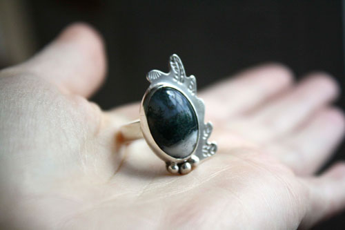 Moss leaf, winter forest ring in silver and moss agate