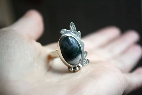 Moss leaf, winter forest ring in silver and moss agate