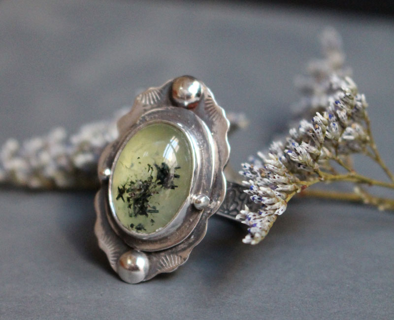Moss poem, botanical ring in sterling silver and prehnite