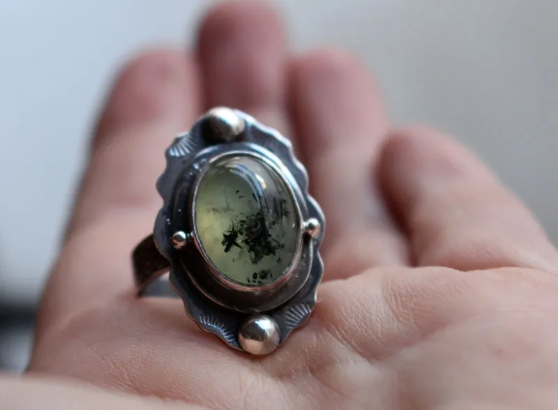 Moss poem, botanical ring in sterling silver and prehnite