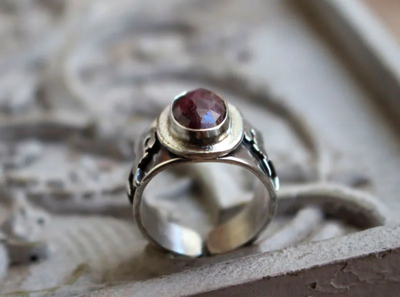My star, celestial hare ring in sterling silver and ruby
