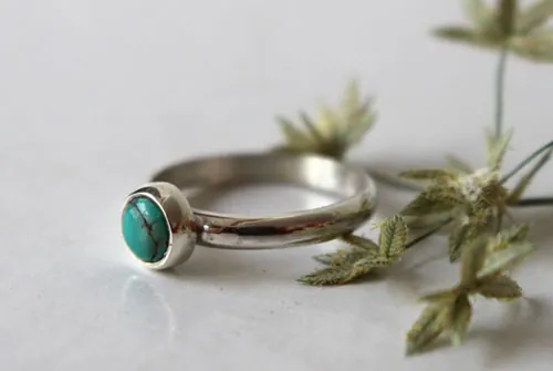 Myosotis, blue flower ring in sterling silver and turquoise