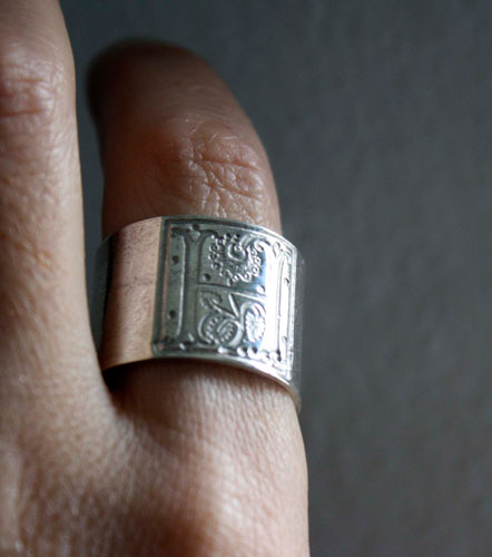Medieval illumination, Middle Ages illumination ring in sterling silver