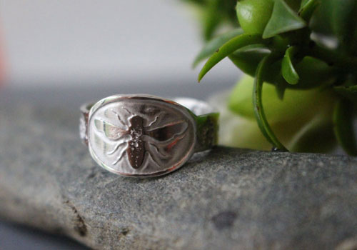 Melissa, bee ring in sterling silver