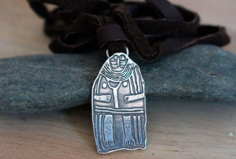 Menhir of the lady of Saint Sernin, Neolithic female stele necklace in sterling silver 